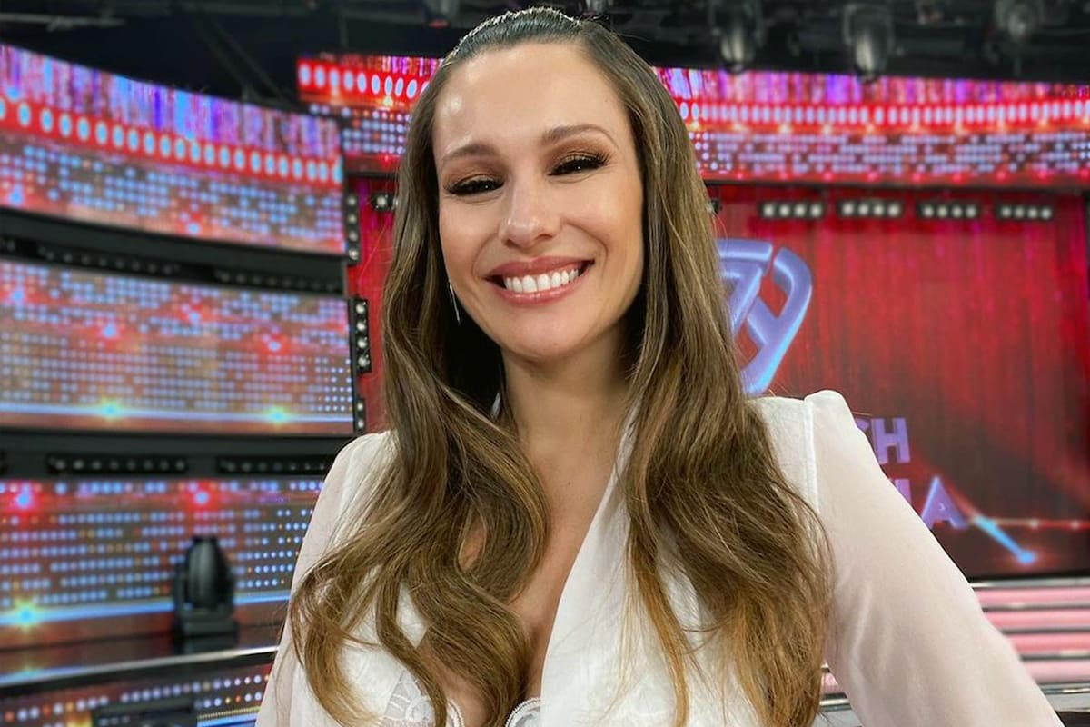Pampita reveló que no planea dejar de ir a bailar y aseguró que podría hacerlo como un plan familiar junto a sus hijos