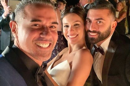 Pampita y Roberto García Moritán celebraron su boda con una gran fiesta en el Palacio Sans Souci, rodeados de su círculo íntimo y de una larga lista de invitados