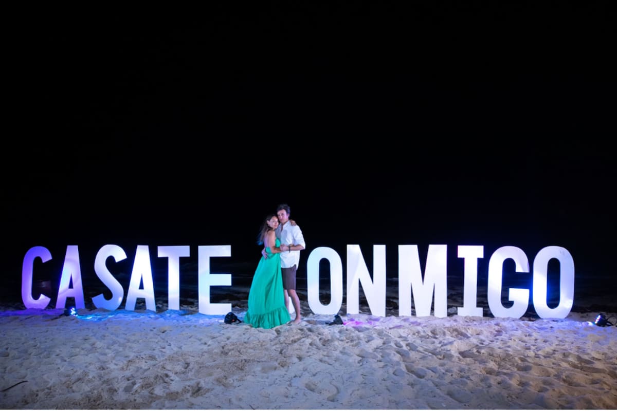 Pampita y Roberto García Moritán fueron los protagonistas una propuesta hollywodense sin tener que pagar un peso.