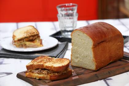 Pan de molde o inglés, el que venden siempre cortado en rebanadas