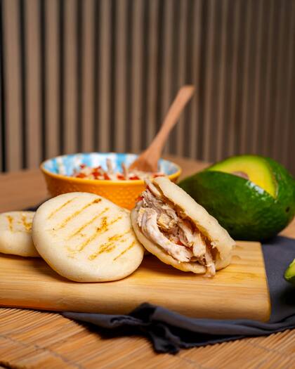 Pan de pita relleno, una de las opciones frías deliciosas para este verano