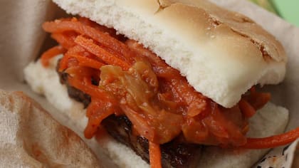 El kimchi también es ideal para sumar a sándwiches