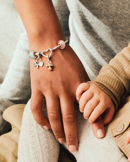 Pandora trae una propuesta única para regalarle a mamá en su día