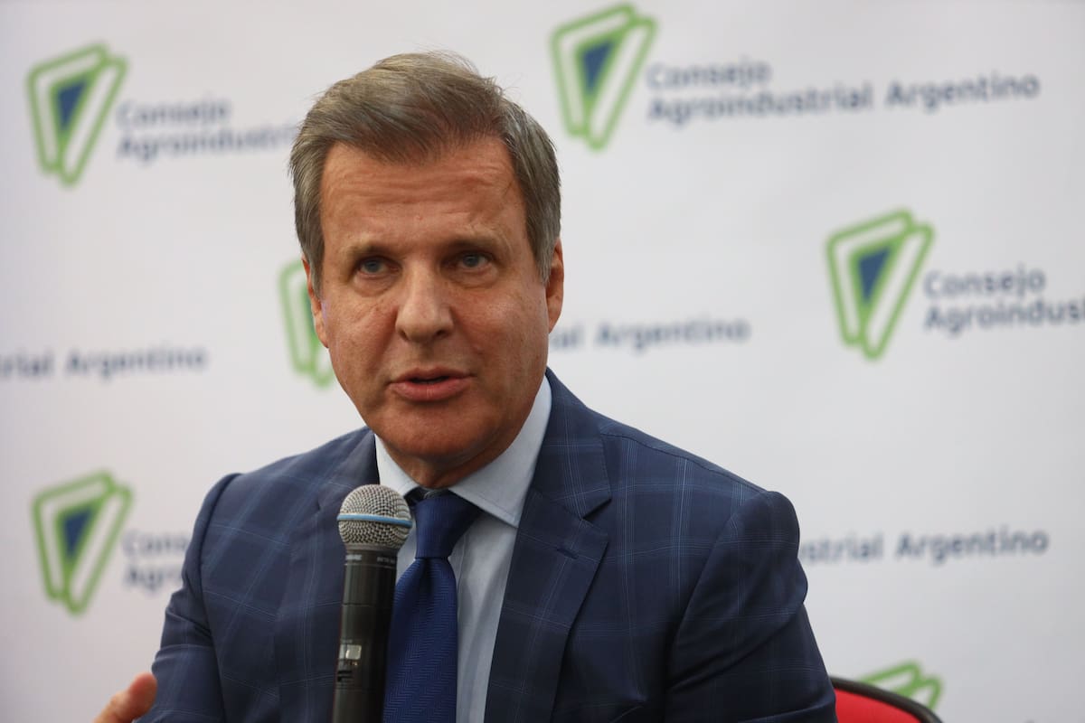 Panel con Marina Dal Poggeto, Economista, Luciano Laspina, Economista, Martín Redrado, Economista y Andrés Edelstein de finanzas en el Seminario sobre oportunidades para el desarrollo federal en la Bolsa de Cereales y organizada por el Consejo Agroindustrial Argentino.