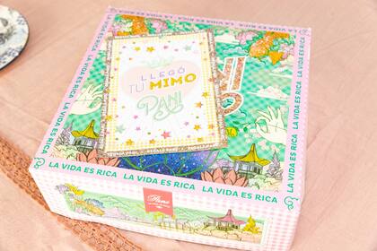 Pani comenzó a vender estas cajas para regalar a partir de la cuarentena