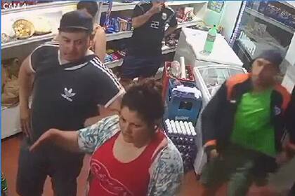 Pánico en Merlo por un asalto a un almacén