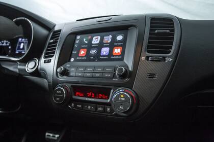 Pantalla de 7" y climatizador automático bizona