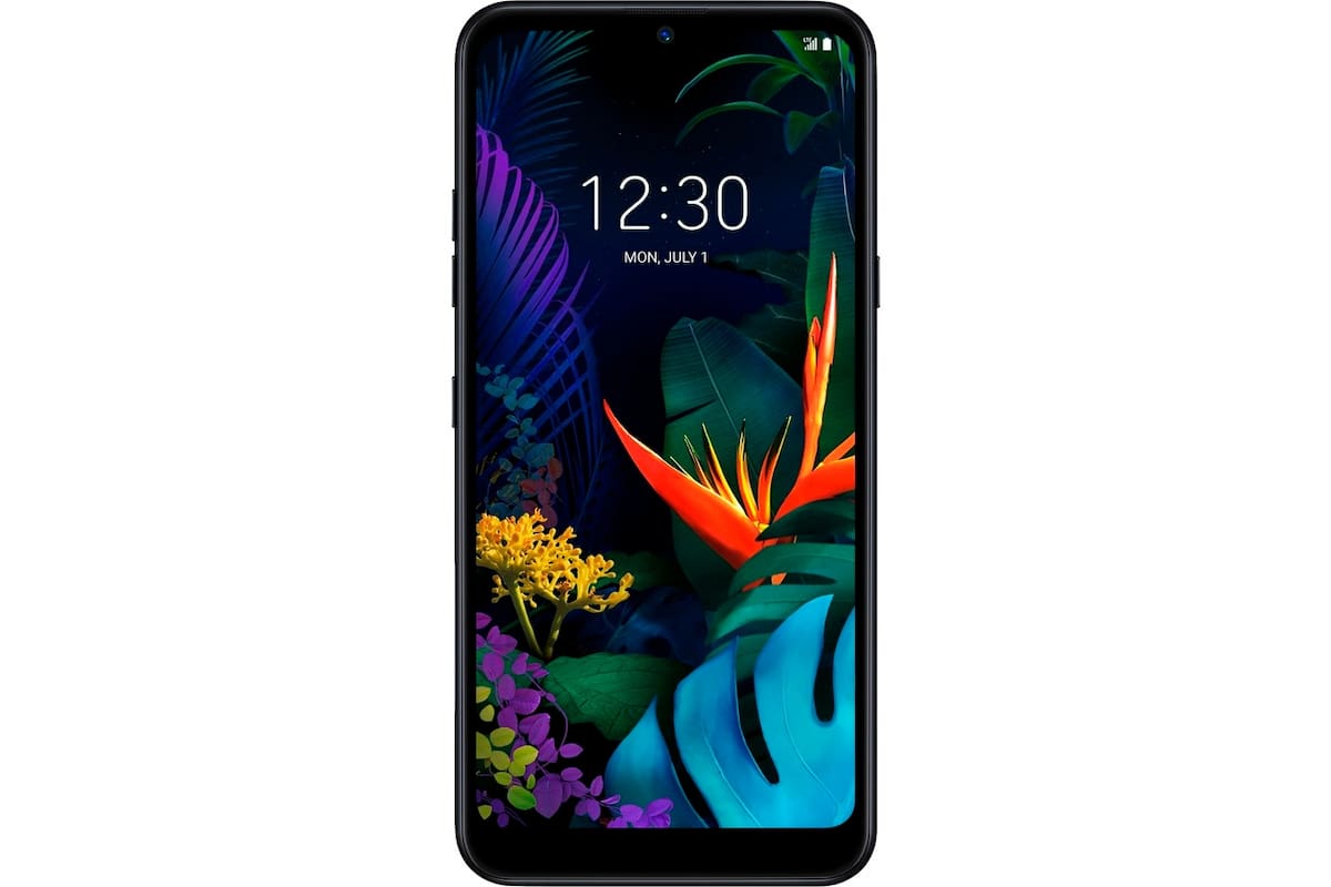 Pantalla FullVision de 6,3” y un botón físico que ejecuta el asistente virtual de Google
