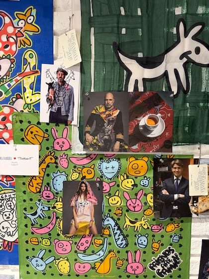 Pañuelos con el sello del diseñador: jirafas, perros, conejos y otros animales