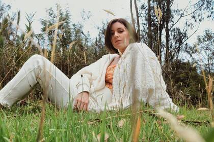 Paola Navarrete, una nueva voz ecuatoriana para el pop de habla hispana.