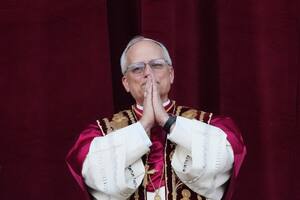 Papa pide mirar como "prójimo" a cualquier persona sin importar nacionalidad en su primera misa en C