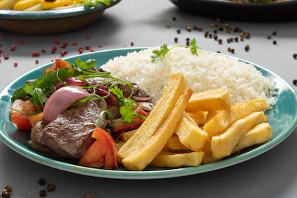 Papa rosa como papas fritas, un sabor diferente de la cocina peruana