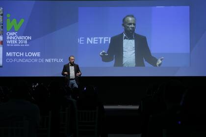 Papelera del Plata realizó un seminario que reunió a dos de los máximos exponentes del mundo tecnológico moderno. Fracaso, emprendedurismo e ideas disruptivas fueron las claves de una jornada a pura innovación