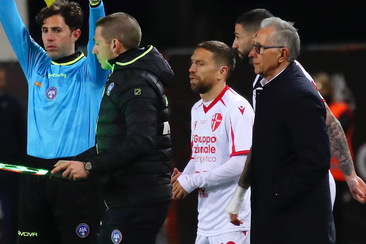 Papu Gómez ingresa durante el partido de Padova y deja atrás una suspensión de dos años por doping