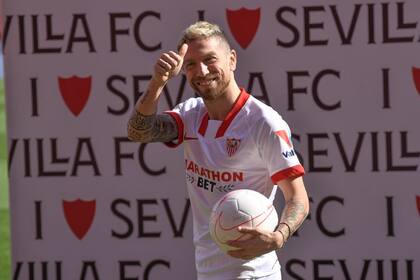 Papu Gómez llegó a Sevilla hasta junio de 2024