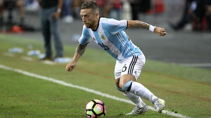 Papu Gómez debutó en la selección el 13 de junio de 2017 ante Singapur, como visitante, en un amistoso. Ese día marcó un gol en el 6-0.