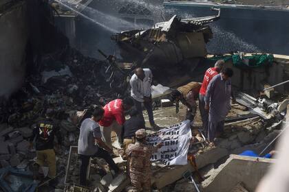 El avión accidentado es un Airbus A320 con 99 pasajeros