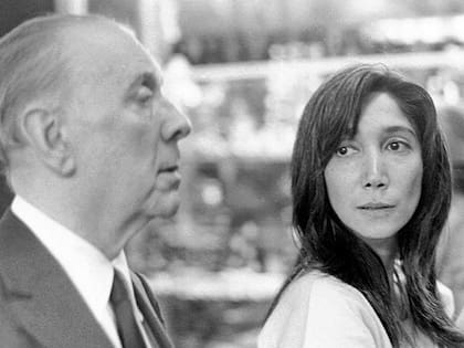 Para 1968 Borges ya había conocido a María Kodama, una joven intelectual que estudiaba anglosajón con él