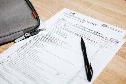 Para abrir una caja de ahorro, es necesario completar y firmar algunos formularios