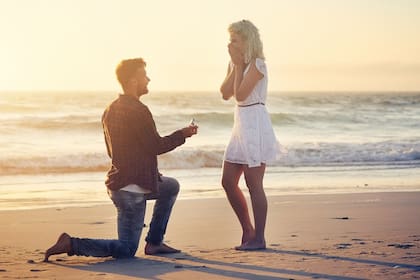 John y Julie Gottman, los renombrados investigadores matrimoniales, afirman que pueden adivinar con más del 90 por ciento de precisión si la relación de una pareja durará y si serán felices, después de observarlos por sólo 15 minutos
