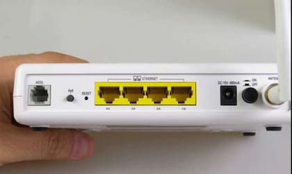 Para asegurar una distribución uniforme de la señal de WiFi, el router debe colocarse en el sector central de la casa