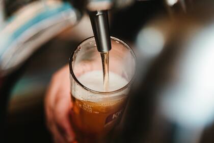 Para celebrar el Día Internacional de la Cerveza se estandarizó a nivel mundial el primer viernes de agosto de cada año, aunque Alemania y Estados Unidos tengan sus fechas locales para celebrarlo: 23 de abril el primero y el 5 de abril el segundo.