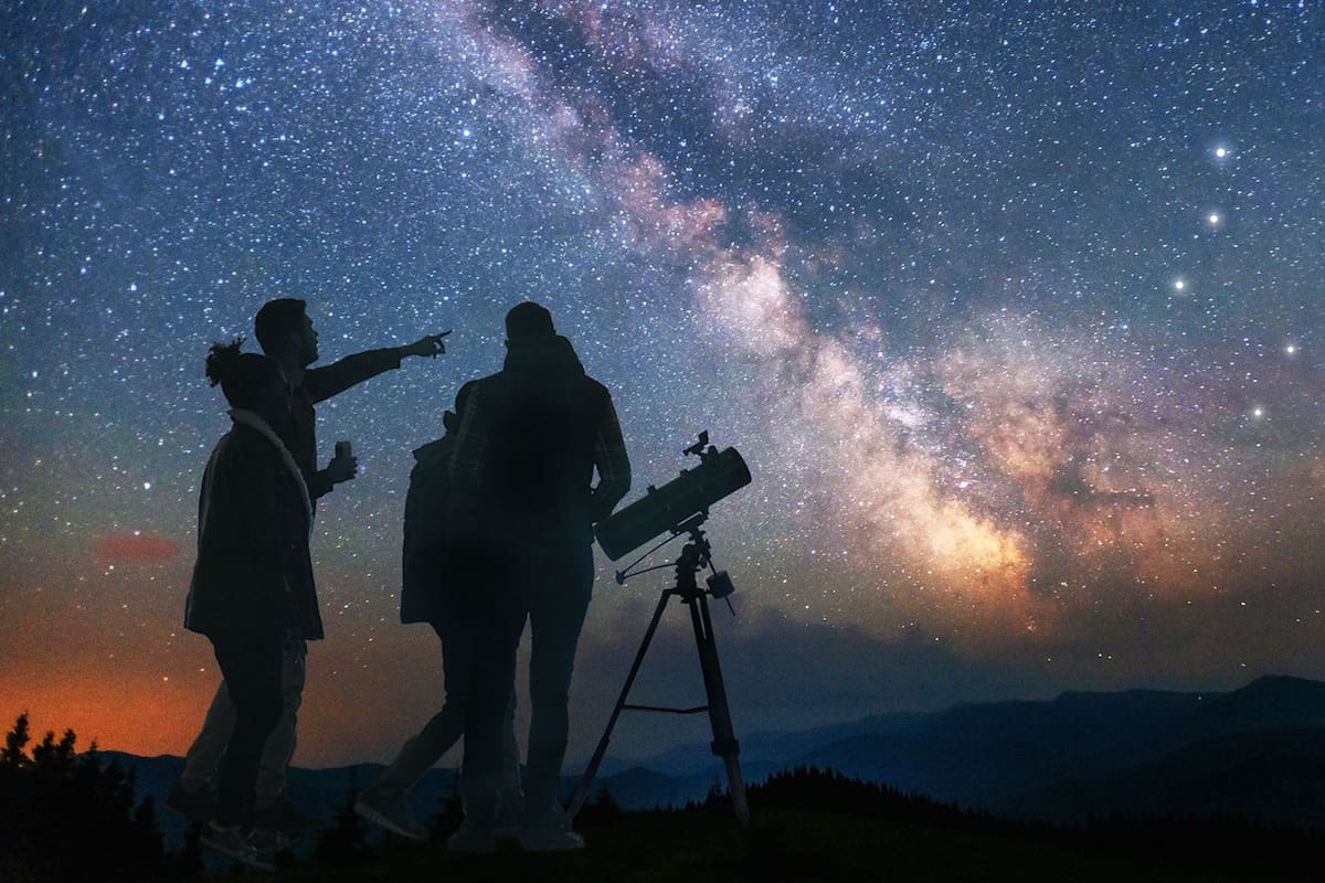 Para cielos realmente oscuros se debe estar donde otros no están
