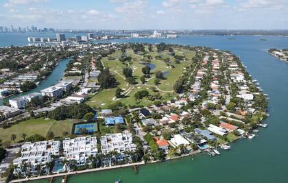 Para comprar casa en Miami se necesita ganar más de US$140 mil al año