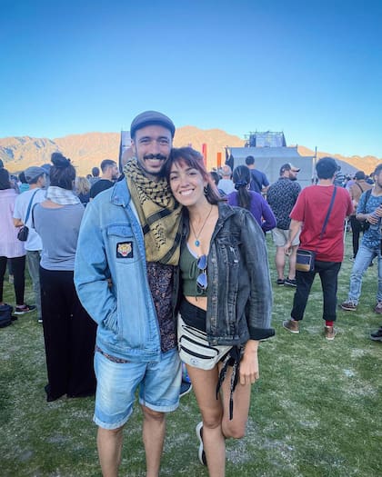 Para contactar artistas, Facu y Sabri empezaron a frecuentar festivales musicales