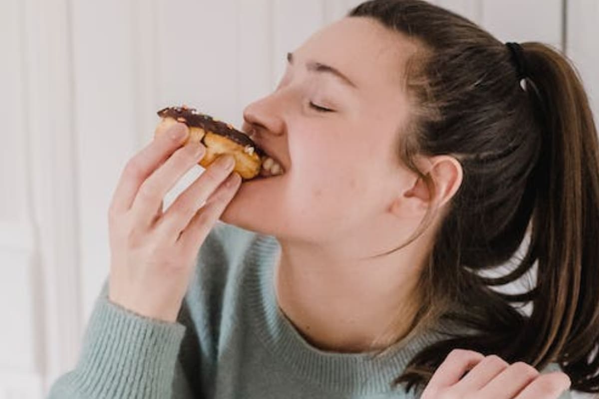 Para controlar los anojos dulces, el primer paso es incluir en la dieta alimentos ricos en proteínas y fibras (Foto Pexels)