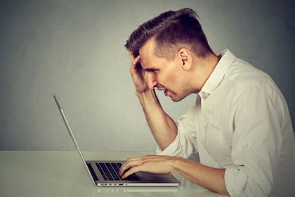 Para cuando la víctima nota la diferencia entre los mensajes verdaderos y los falsos, ya suele ser tarde: la transferencia de dinero ya se hizo y no hay cómo recuperarlo