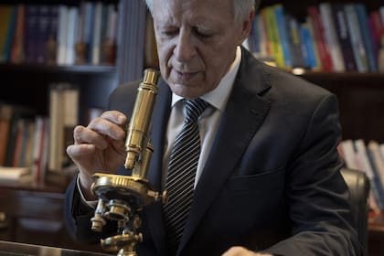 Para Daniel López Rosetti, la felicidad y el éxito tienen mucho menos que ver con el dinero, la fama o la influencia que con la calidad de nuestros vínculos