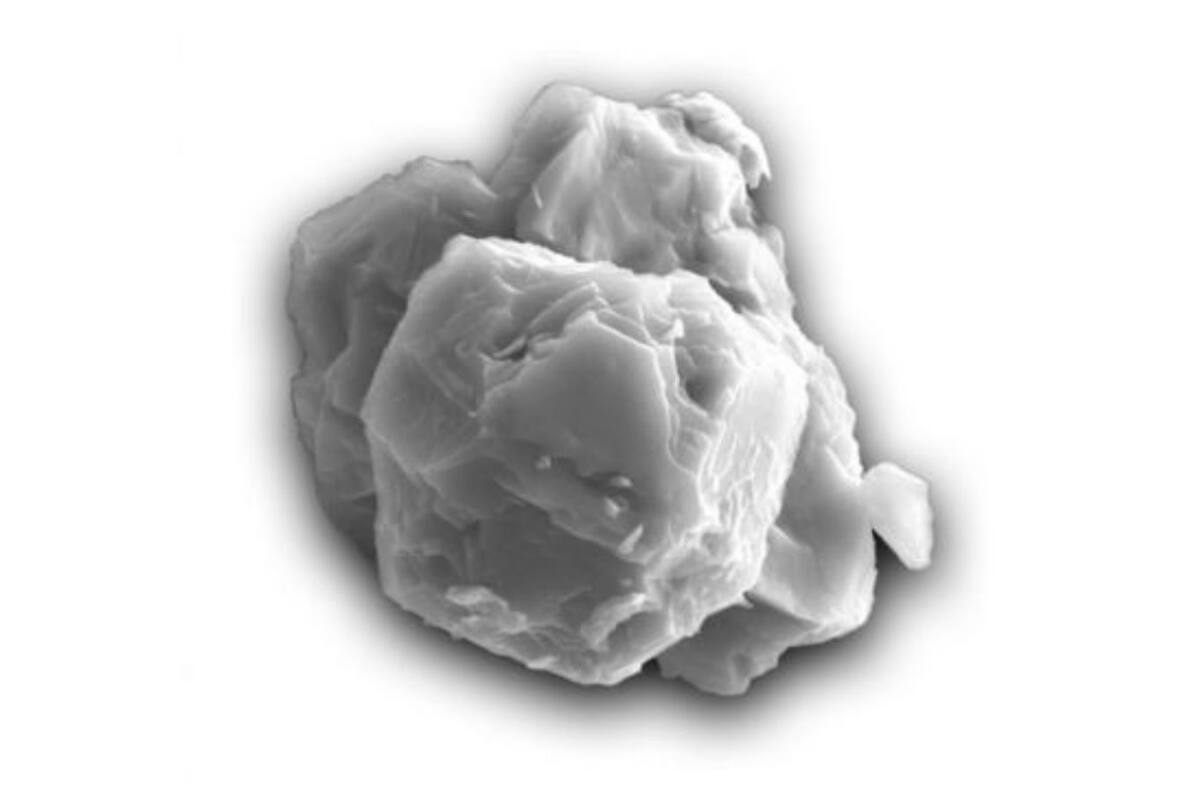 Para determinar la antigüedad de los granos, los investigadores midieron cuánto tiempo estuvieron expuestos a los rayos cósmicos en el espacio