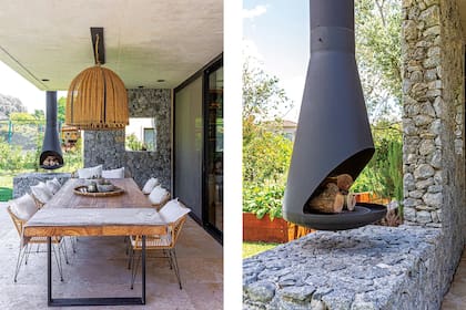 Para el comedor de la galería se diseñó una gran mesa arenada (Estudio LAK). La rodean sillas de ratán, que hacen juego con las lámparas (todo de Gloria Atelier Deco).