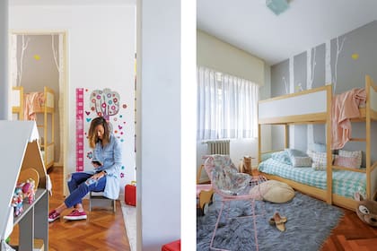 "Elegimos el gris porque resalta muy bien la madera. Además, como la casa es bastante luminosa, regula el brillo mientras está todo abierto". Cama marinera de estilo nórdico (Romeo y Julieta) y ropa de cama y almohadones de En Abundancia.