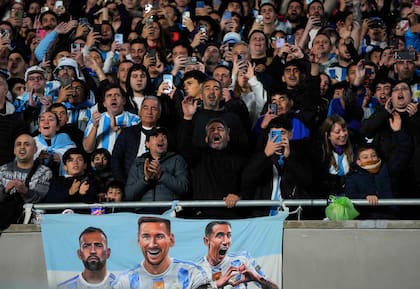 Para el duelo contra Ecuador los hinchas argentinos agotaron las entradas en pocos minutos