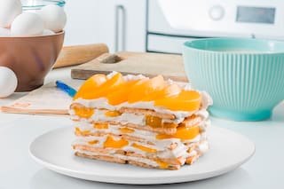 Postres cremosos con frutas de estación