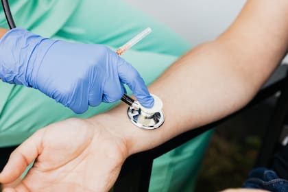 Para el médico es importante llevarse a cabo estudios médicos periódicos para prevenir enfermedades