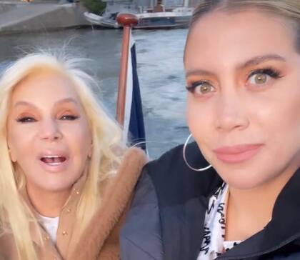 Para el programa de hoy, la diva de la TV y su entrevistada pasearon en barco por el río Sena, en París