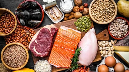 Para evitar el hígado graso recomiendan una alimentación basada en vegetales, frutas, fibra, proteínas magras y grasas saludables