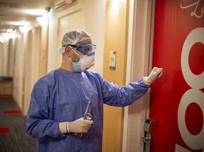 Para Gerónimo Bourguignon, médico ginecólogo, la pandemia le enseñó a trabajar en equipo, una dinámica a la que no estaba acostumbrado, pese a sus años de experiencia en la profesión
