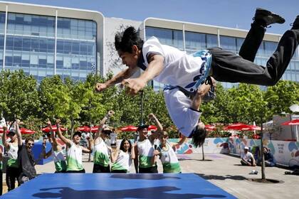 Para la capacitación en el Parque Urbano, de Puerto Madero, hubo colchonetas en vez de obstáculos de cemento