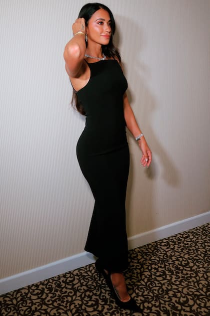Para la ceremonia de premiación en el Teatro Campomar, la rosarina optó por una creación de Givenchy que, igual que en la foto anterior, accesorizó con zapatos Balenciaga y alhajas Tiffany & Co