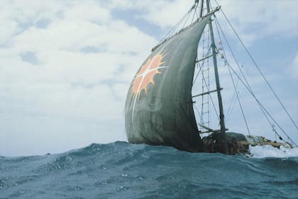 Para la expedición, no aceptaron sponsors de ningún tipo. “Quería que la balsa fuera lo más bella posible, un monumento al romanticismo”, explica Barragán.