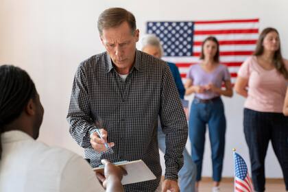 Para las elecciones generales del 4 de noviembre de 2025, el plazo clave para registrarse como votante y para solicitar una boleta por correo en línea vence el 25 de octubre de 2025