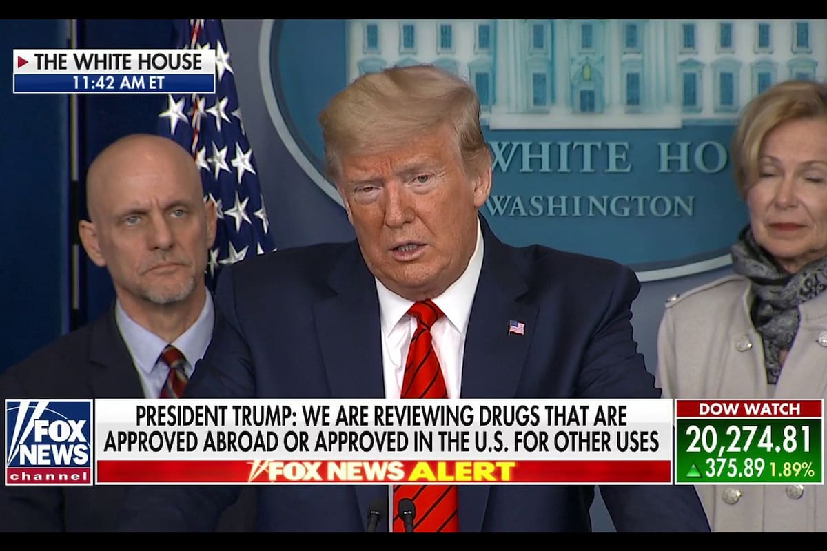 Para Liza Gross, Fox News es un ejemplo de cobertura irresponsable de la pandemia. Salvo alguna excepción, sus presentadores atacan a respetados científicos en línea con el presidente de los Estados Unidos Donald Trump