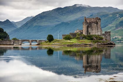 Para llegar, salen excursiones en bus desde Edimburgo, Inverness y Glasgow.