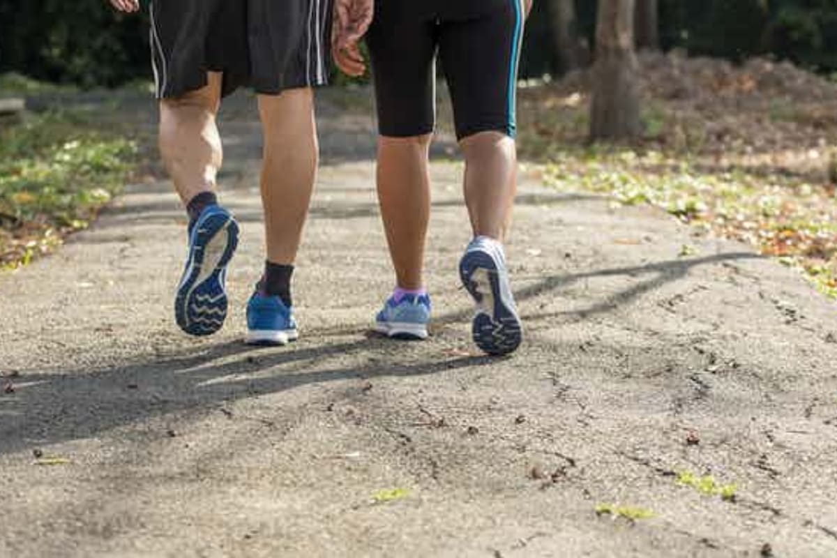 Para lograr los beneficios es necesario que las personas adultas realicen actividad física moderada entre 150 y 300 minutos semanales