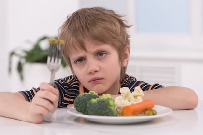 Para lograr que los chicos se amiguen con los alimentos saludables hay que aplicar un poco de psicología y, también, de perseverancia