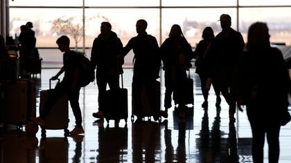 Para los visitantes internacionales, la CBP sugiere realizar el trámite del I-94 de manera anticipada y así evitar demoras
